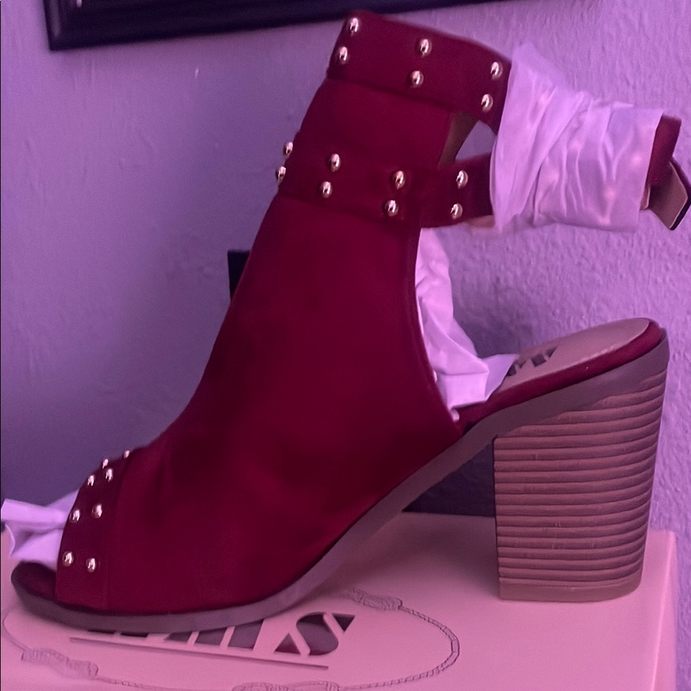Elegant Burgundy Women's Heeled Sandals